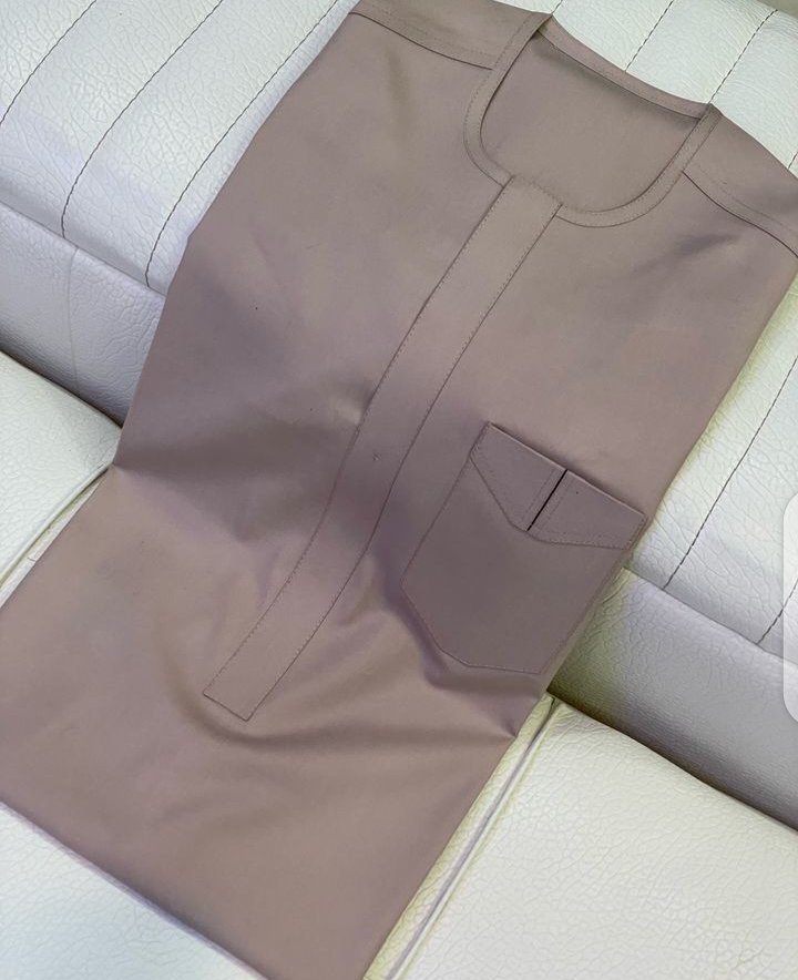 its_m_clothing's tweet photo. Elegance isn't loud. It shows. ✨

#MClothing #KaftanStyle #NativeWear #MensFashion #AfricanFashion #StyleMadeSimple https://t.co/9AtusoJ7vu