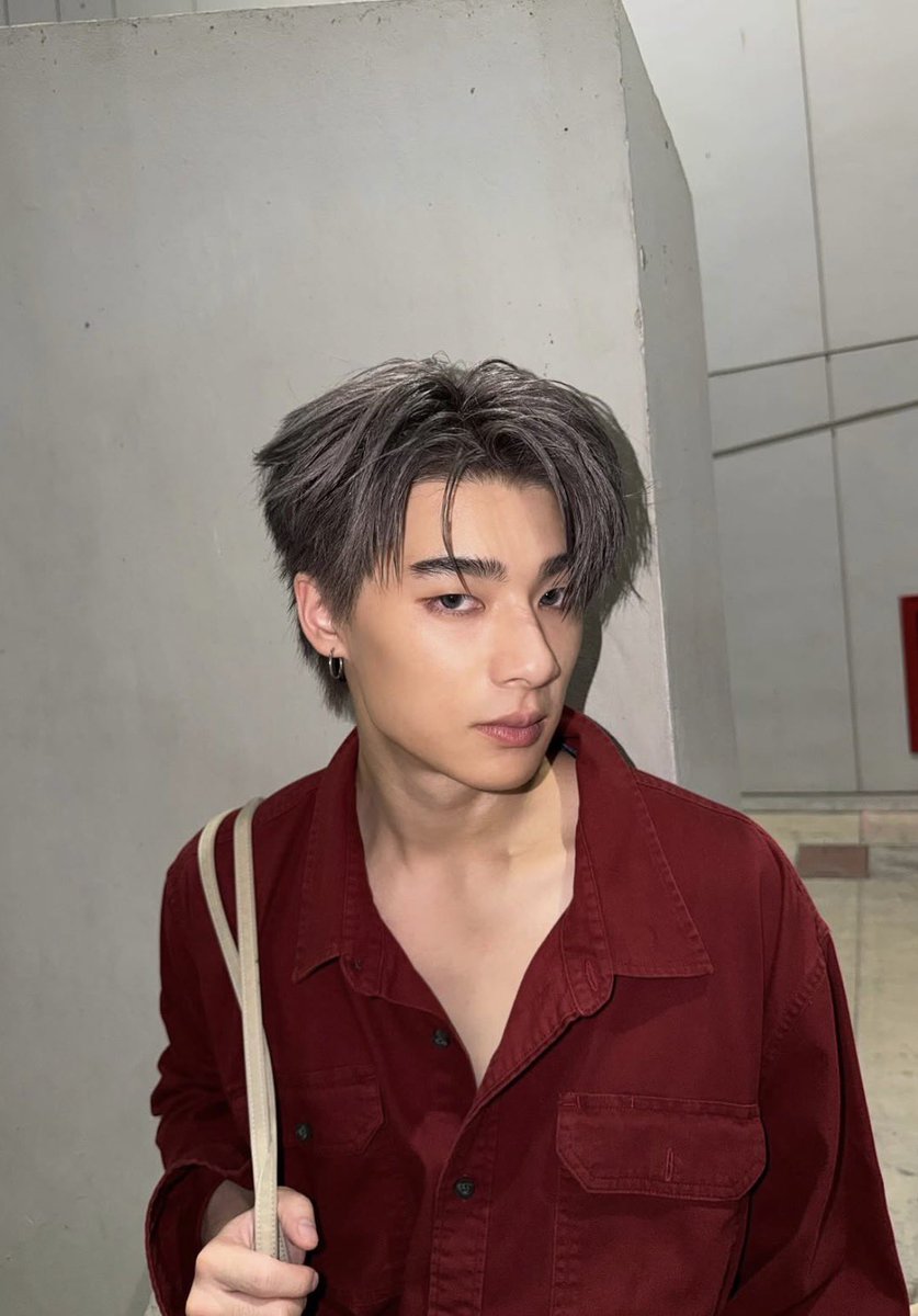 vvvsync's tweet photo. หมาเด็ก 🐶กลายร่างเป็นหมาป่าละ 🐺

JANUS Post  || IG Story 04.06.26
💓
GOTCHA POP เจอเลยผมเทา!!

#JANUS_VVV https://t.co/ZuK7f8fPj3
