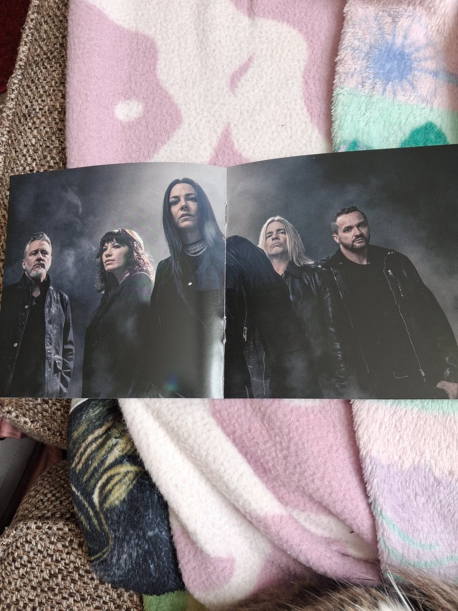 carly272016's tweet photo. 💿❤️🔥🎵🎧🎶🤟🤘🎸 #Evanescence #Sanctuary #CDS #MusicNerd #LoveMyMusic 🤩😍😻🥰😘 https://t.co/d5XlY32cwZ
