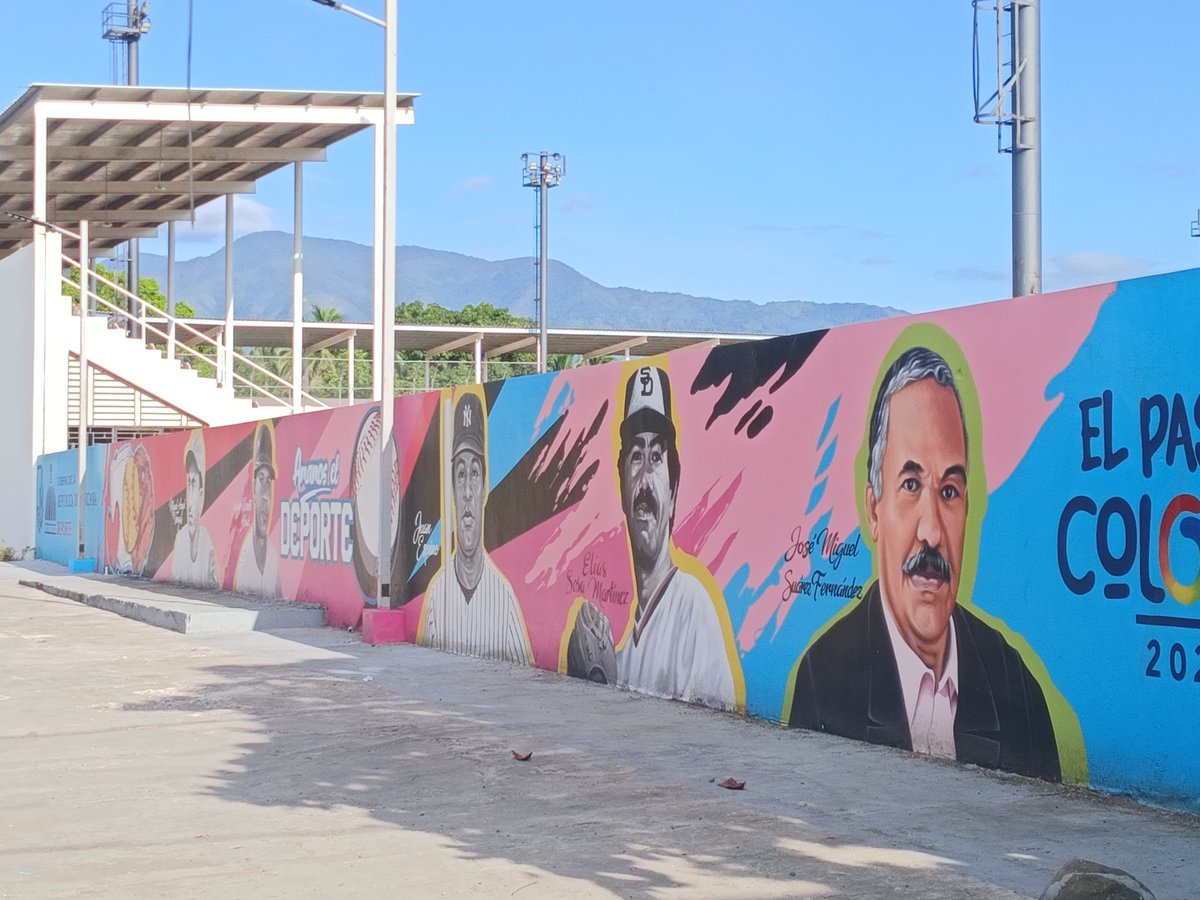 JesusPrimitivo2's tweet photo. senores .Nuestro Estadio De Beisbol Bebecito del villar del Municipio de Bonao una Belleza un Aportes Lic Darío Rober Polanco Tejeda Director general de los programas Especiales de la presidencia de la República Dominicana .y muy ESPECIAL Lic.luis Abinader presidentes . https://t.co/TI7RtG6vxN