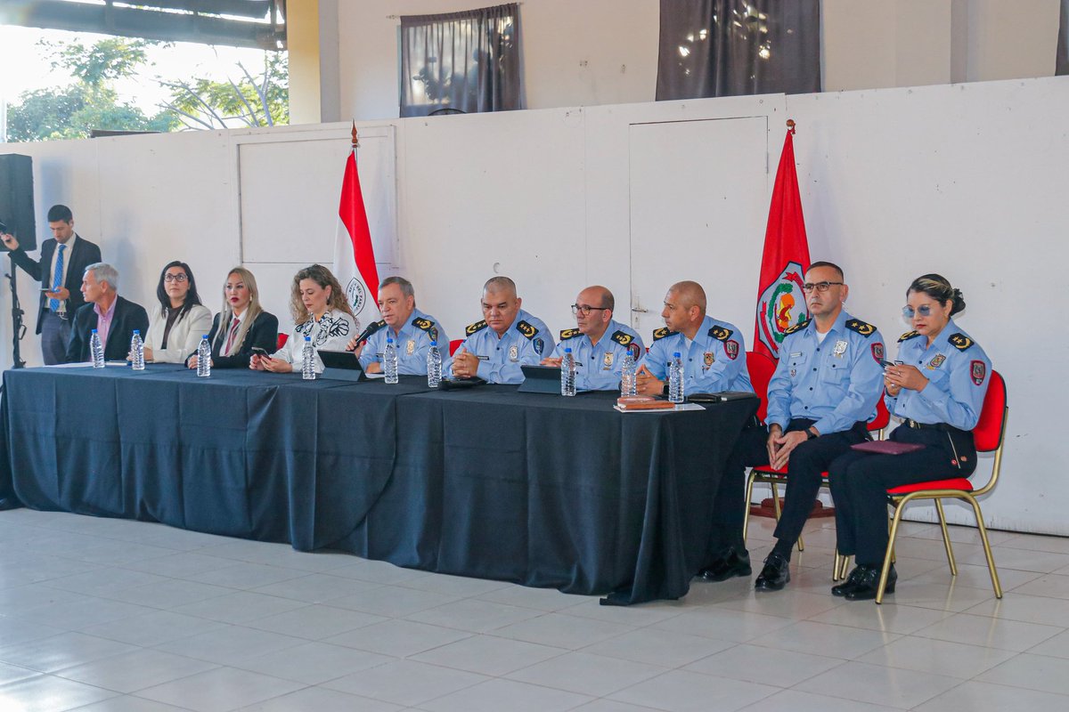 MDI_Paraguay's tweet photo. Policía Nacional presenta dispositivo de seguridad para elecciones internas y encuentro de la Albirroja. 

La Policía Nacional presentó el dispositivo de seguridad que será implementado para las Elecciones Internas Municipales 2026 y el encuentro internacional entre...(1/5) https://t.co/wmyWs9j9Qs
