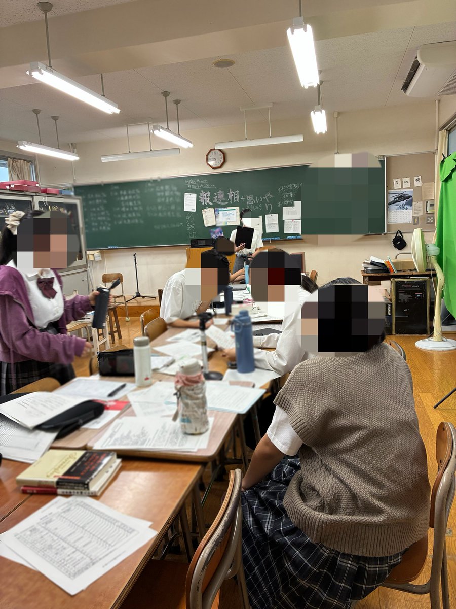 sanishi_bc's tweet photo. 【番組ディレクターの呟き…】

Nコンまで3日！

顧問に「明々後日、大会っすよ」と言ったら、
「あなたは番組でしょ」と言われた👨‍💼です。

#SaNishiBC
#SNBC

#顧問は今日も元気
#番組班だけど
#読みを聞いて貰いました
#弁論大会の司会をするから
#なぜあなたがするのかと聞かれても
#人手不足が理由 https://t.co/KxSfS8iJ1g