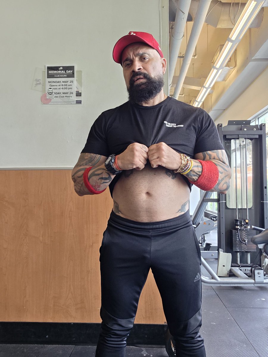 JulioFuenmayo19's tweet photo. Dandole duro 🥵🏋️‍♂️🍭 https://t.co/ceFioWNXCl