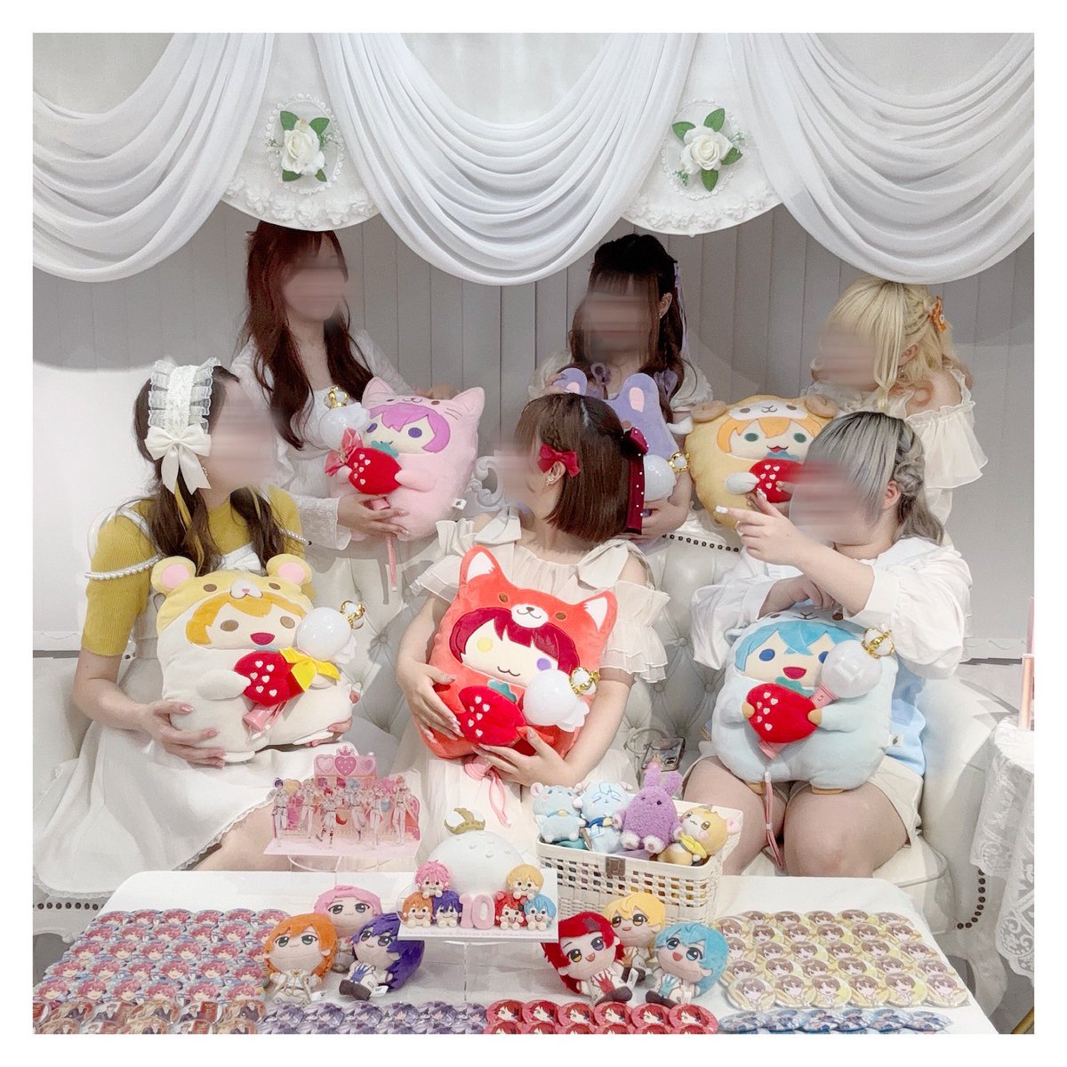 natyon_76rinu's tweet photo. すとぷりに出会えたことで
こんなにも素敵なお友達たちにも出会えて
こうして一緒にお祝いできることがすごくしあわせ。
こうしてすとぷりをだいすきな輪がもっともっと広がっていったらいいな。
10年ありがとう。
胸を張って言えるよ。すとぷりがだいすき
 #すとぷり結成10周年記念  #すとぷり10周年 https://t.co/M0MsJ4bEgR
