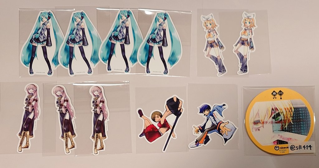 sll414's tweet photo. 【交換】VOCALOID ボカロ ピアプロ Project Circles 横浜 アソビル横丁 特典コースター 物販 ステッカー

譲→初音ミク、鏡音リン、巡音ルカ、MEIKO、KAITO
求→鏡音レン(同種、画像3＞＞その他異種)

都内手渡しor郵送
検索からでもお気軽にどうぞ！ https://t.co/TYSLg2p0g2