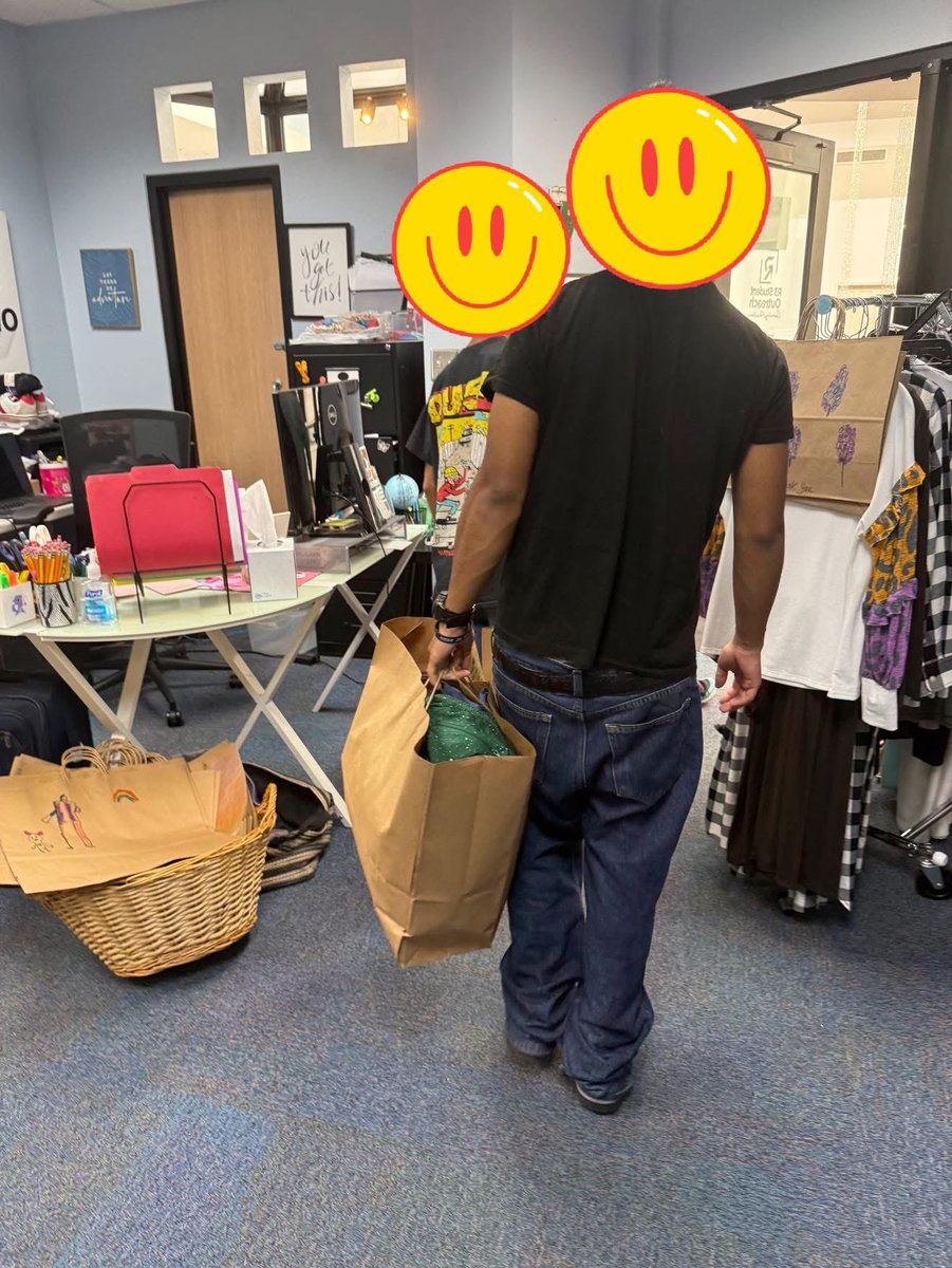 sa_threads's tweet photo. We are gearing up for Back-to School already ! We are the only nonprofit that profit providing NEW clothing, shoes &amp; essentials benefiting at risk youth ! Visit our website to get involved : https://t.co/r0CIhjtvwm https://t.co/nTetZMmCzb
