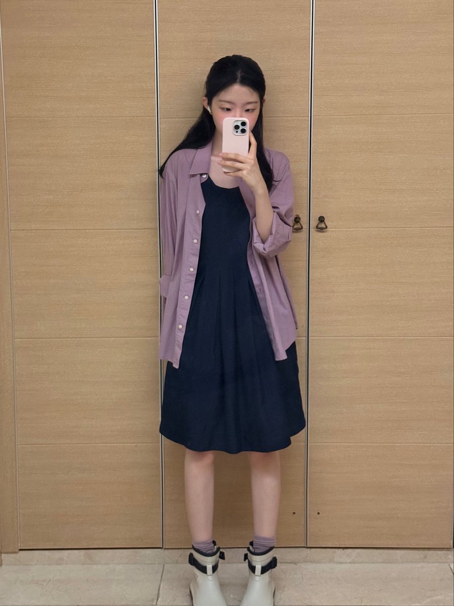 geul__2's tweet photo. 멀었던 색도 좋아지는 계절 🍇 https://t.co/pzw8ayH23g