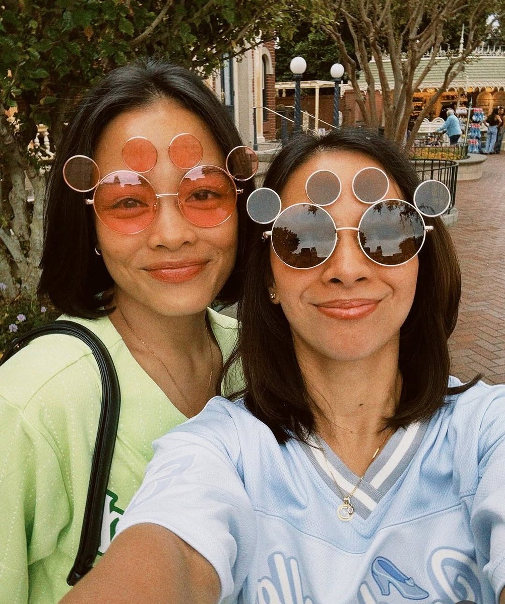 aiurwinter's tweet photo. From 2023 HK to 2026 LV, still glowing and blooming. 🧡💛🌼  hays 🥹 https://t.co/ttAmYD5cX8