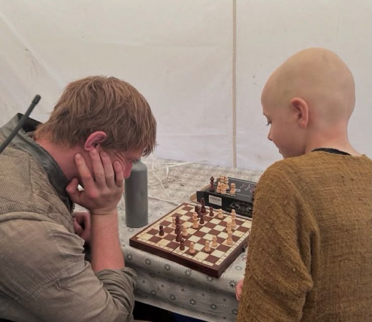 TobyAfton13's tweet photo. akotsk actors playing chess is still stuck in my mind cause they were so hooked on the game so bad😭 https://t.co/XixPUgemdY