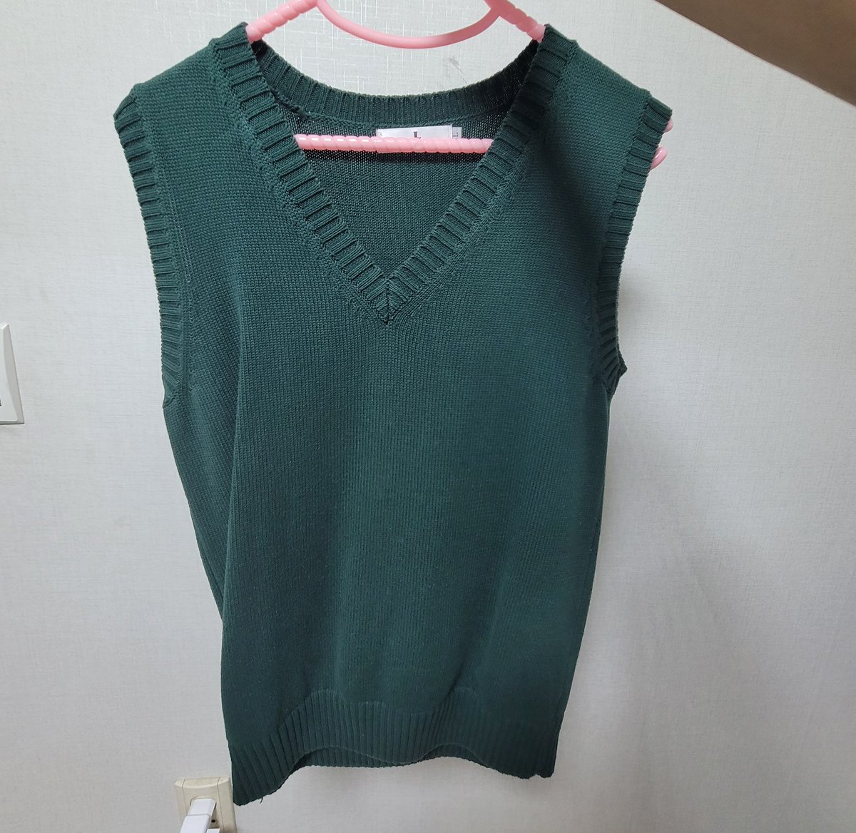 sisho_dealer's tweet photo. #코스어장터 #코스장터

앙스타 유메노사키 교복 미카 부속품
[ 미카 교복 조끼 L 사이즈 + 미카 가발 + 2학년 넥타이 ]
(신발 사이즈 맞을 시, 240 사이즈 미카 교복 신발 덤으로 증정)

구성 운미포 0.5에 판매합니다!

자세한 사항은 아래 링크에서 확인해주세요!

https://t.co/mVJzaNQyyL https://t.co/Jz4Sxdtgvz