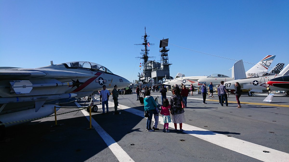 Col_AYABE's tweet photo. @sho_tada @atom_kantoku ヴィジランテぃ、サンディエゴのミッドウェイ艦上に展示してありました！デカいですよね https://t.co/hViCfL9GQr