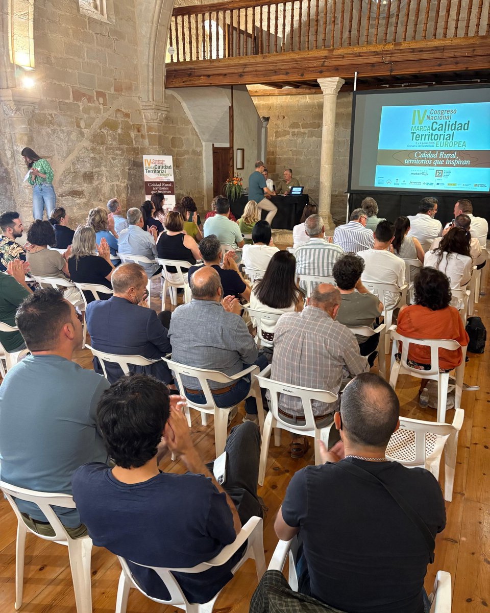 CalidadRuralES's tweet photo. ⭐2ª jornada del IV Congreso Nacional de la Marca de Calidad Territorial Europea, en #Matarraña, con representantes de territorios certificados para compartir experiencias, generar nuevas alianzas y avanzar en la construcción de una visión común
https://t.co/54jPG4sOTe https://t.co/cOZpTpPl3Y