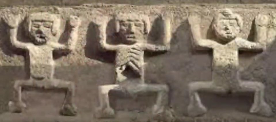 berechain's tweet photo. @DrDavidMiano The most ancient ruins imho are the ones of Tiwanaku. When the sun rises the horizon everyone raise the hands like in the picture to adore the sun in Puerta del Sol. By the other hand, there are pyramids and stones in Antarctica that no one can investigate https://t.co/7jsyGvUroc