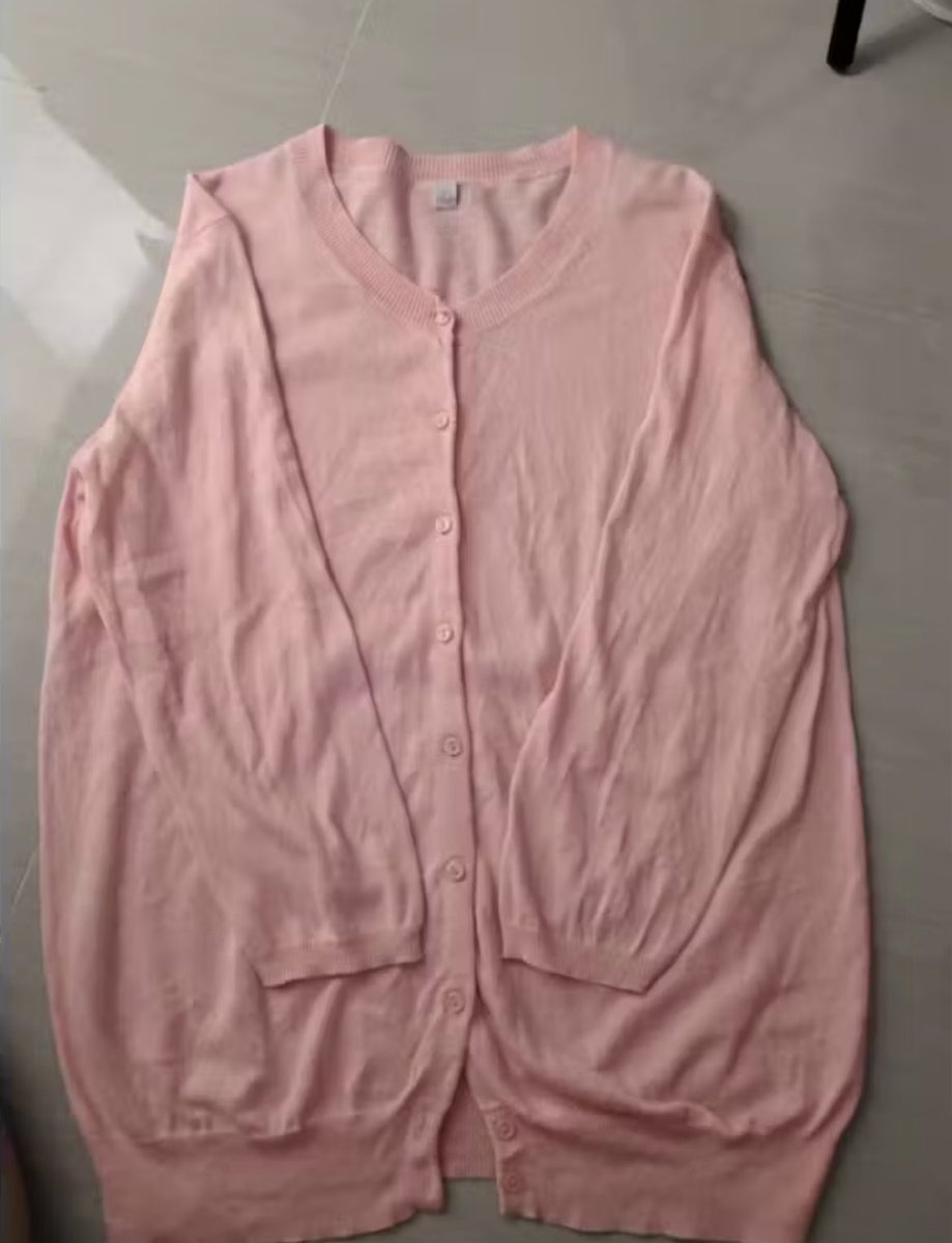 inhen24's tweet photo. wts preloved cardigan uniqlo baby pink
Like new
Sz L
🍊Co lewat oyen 
Harga nett (95k)
📍mkssr https://t.co/EfcpQvQuEL