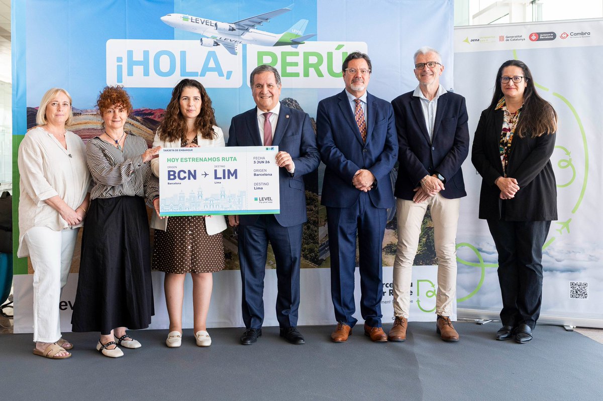 turismecat's tweet photo. Inaugurat el primer vol directe entre Barcelona i Lima! ✈️🍋‍🟩

🤝 Com a membres del CDRA, impulsem aquesta nova connexió aèria intercontinental, operada per LEVEL, per estrènyer els vincles econòmics, turístics i culturals entre Catalunya i Perú https://t.co/88Qh4w8U5g