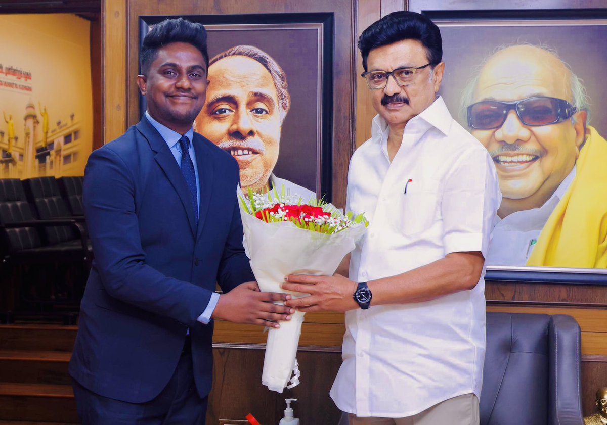 imfazlullah's tweet photo. I paid a courtesy visit on former #TamilNadu CM Mr. @mkstalin, as an inl Journalist &amp; a Tv news Anchor. He warmly embraced &amp; inquired about my well-being. On behalf of the people of #SriLanka, I gratefully remember his humanity, which extended hand during the disaster. #dmk https://t.co/S81icgaQ2O