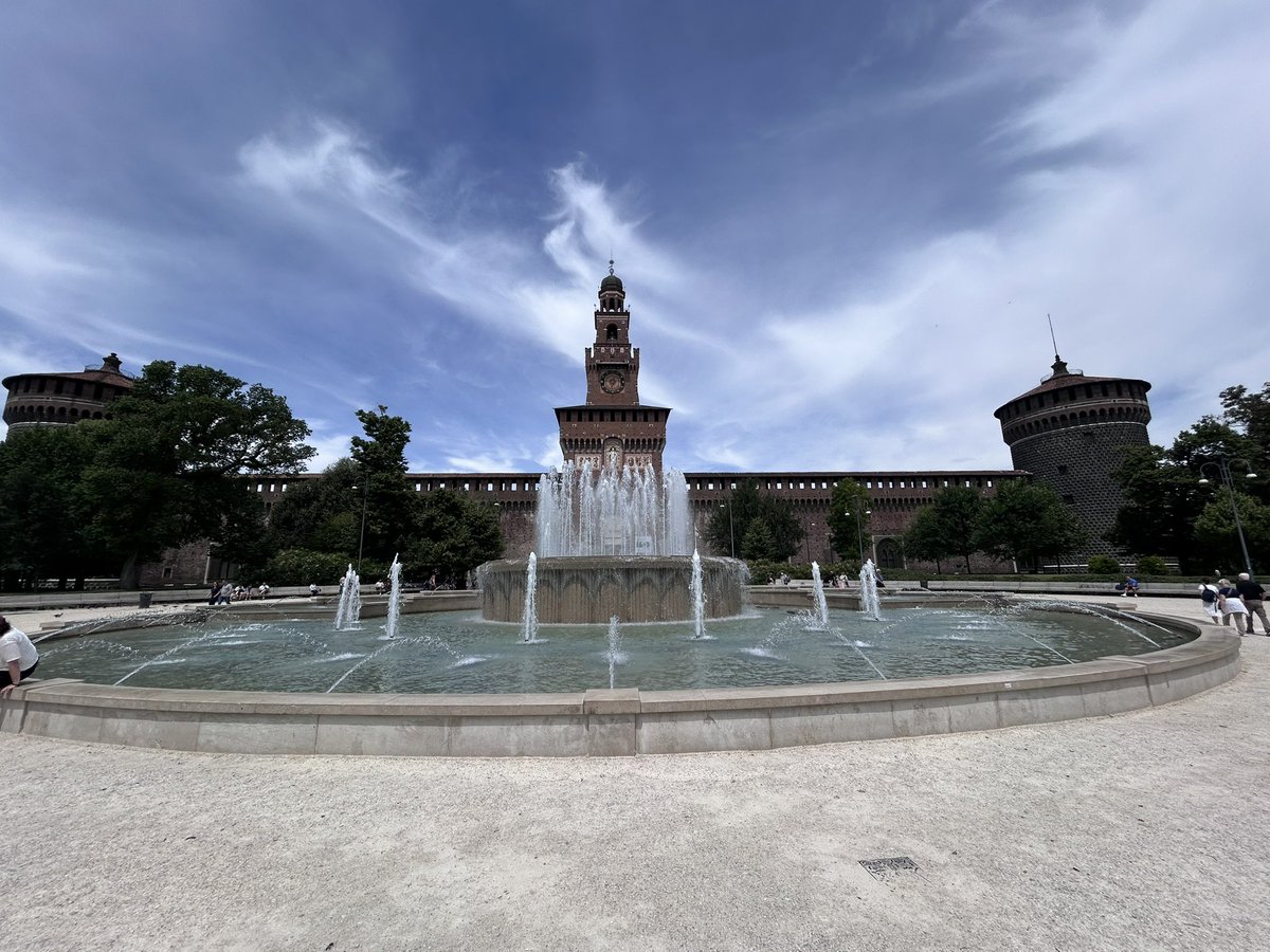 KopBlock205's tweet photo. Little impromptu visit to Sforza Castle, Milan on the way through to the airport the place is stunning https://t.co/m3ddvDHdkr