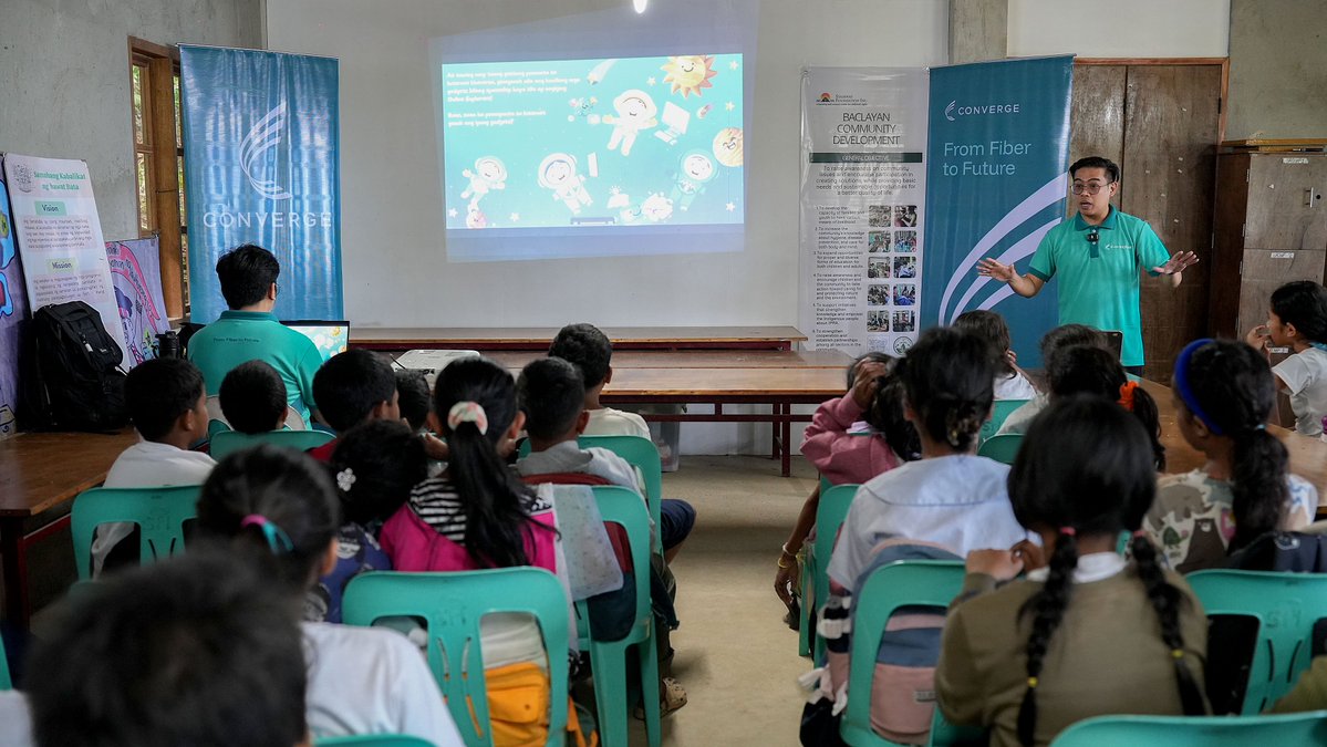CastroReylen's tweet photo. 🏆 Converge has received the Kabataang Digital Award from the National Privacy Commission for Project PIGLET, its program teaching children online safety and data privacy. #TechForGood 

https://t.co/6oACVlpeTE https://t.co/xvosolTg3g