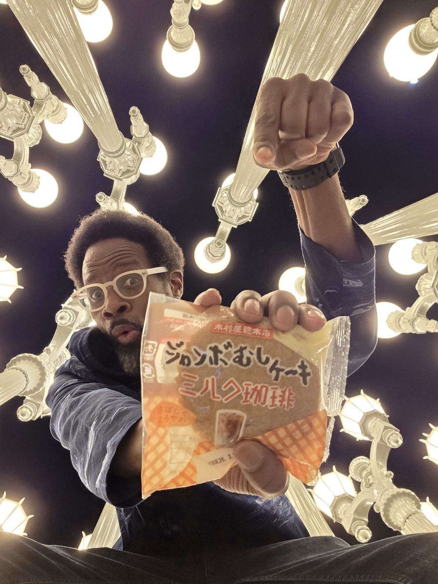 RyanJosephHart's tweet photo. 蒸しパンの日おめでとう！

蒸しパン流お互い頑張りましょう。
雷パンより https://t.co/xZrd2IHweH