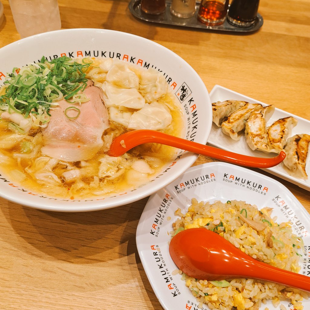 鷹 tweet media