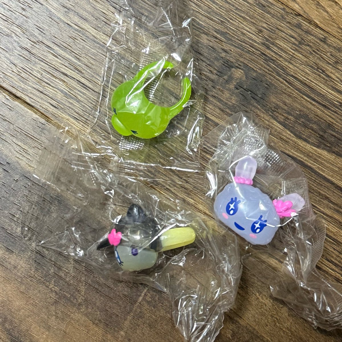 モン tweet media