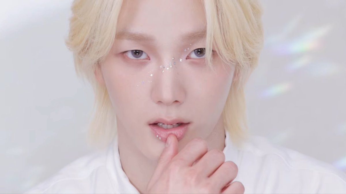 ehsankyu's tweet photo. dari sini kita tau kalau kaka nyo mantep banget if he has a piercing di bibir https://t.co/enaUwHPenM