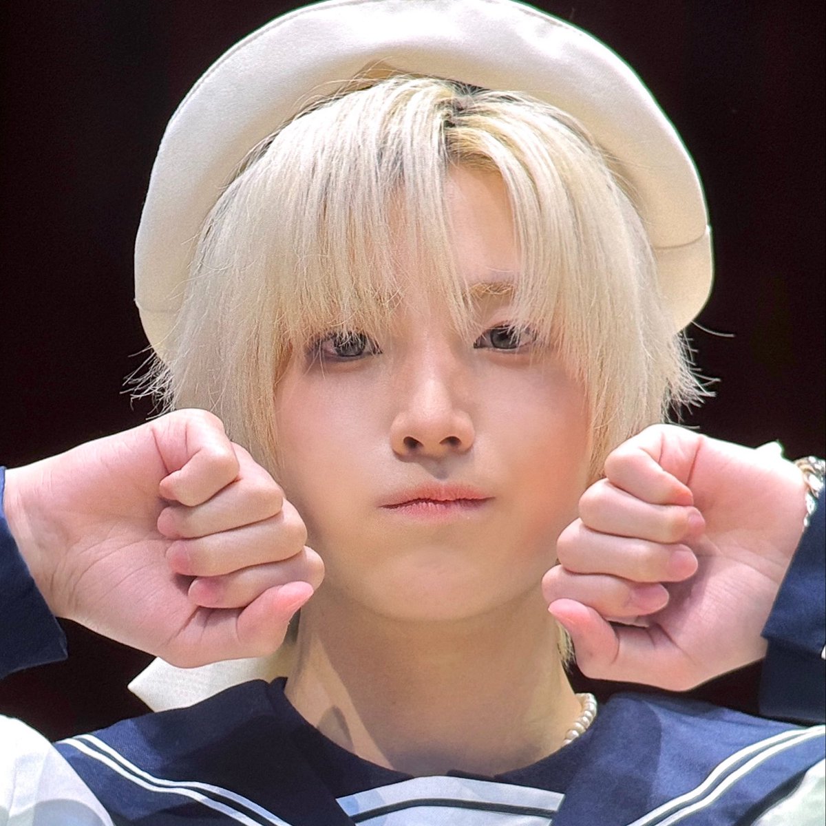 joyumcore's tweet photo. he is a REAL babygirl https://t.co/kQdjntdyEW