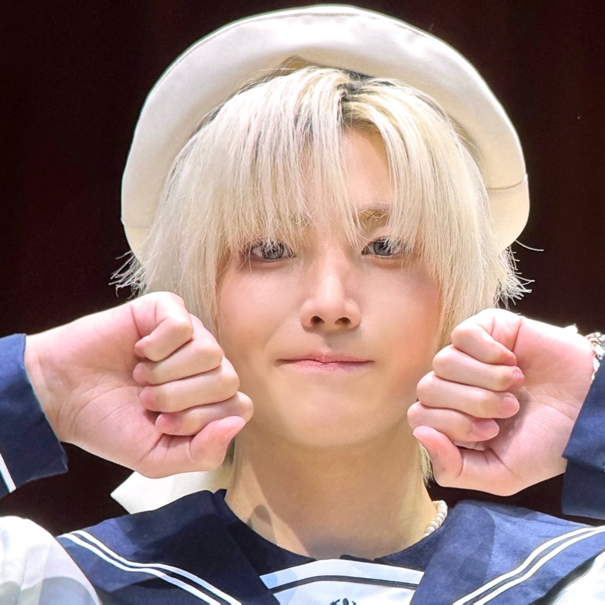 joyumcore's tweet photo. he is a REAL babygirl https://t.co/kQdjntdyEW