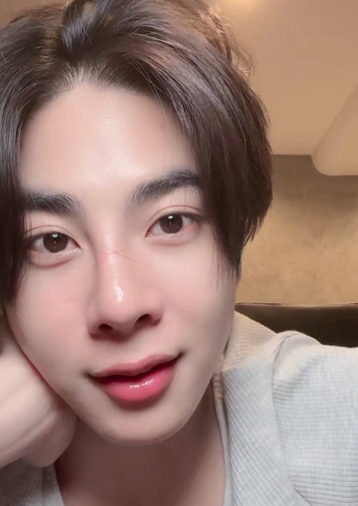 sixteenth26_'s tweet photo. โกหกใครก็ได้แต่โกหก dna ความสวยบนหน้าไม่ได้ https://t.co/olBSgaB9Zu