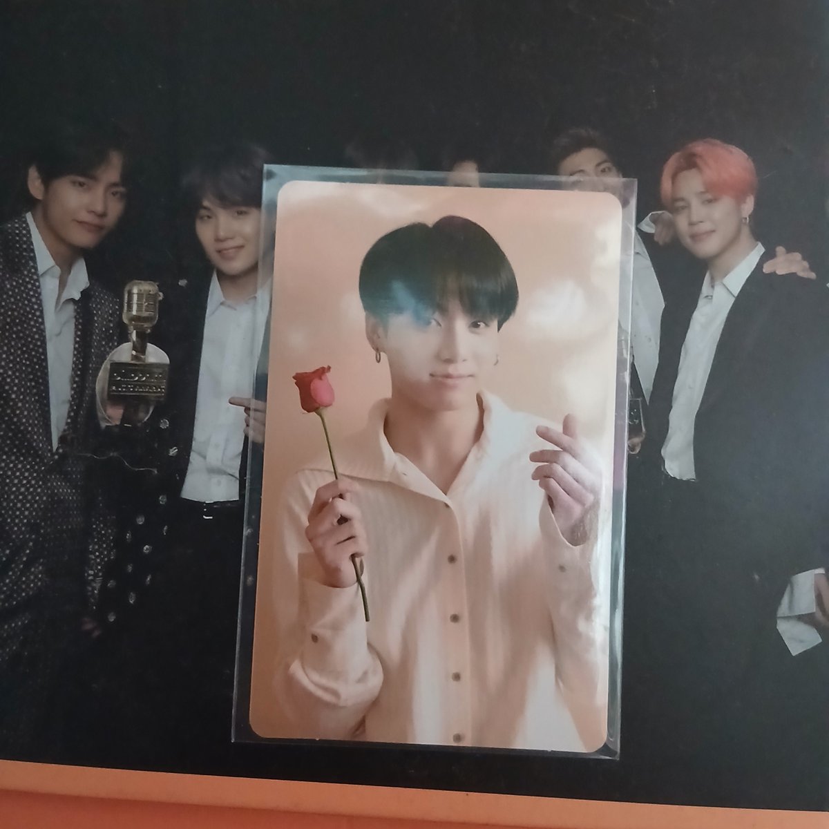joonieologyy's tweet photo. WTS LFB BTS PH
selling my memories of 2019 and 2020 with the pc ‼️
● Memories of 2019 with JK pc with the OT7 Photo 
₱ 1,400 
● Memories of 2021 with Namjoon pc with the OT7 photo
₱ 1,300 
-had to let go of them for my ojt allowance 
- dm me or comment to claim https://t.co/dn6vdbyPbf