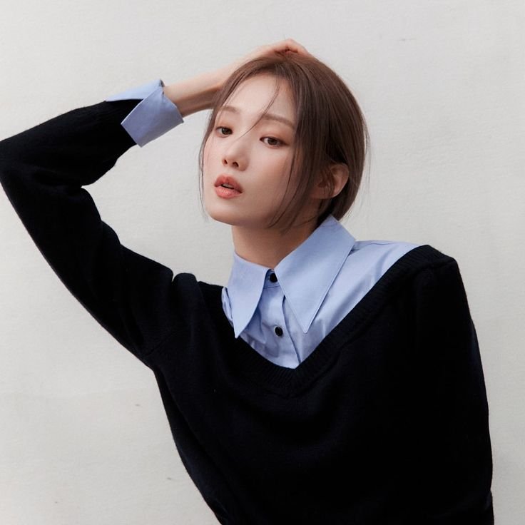 RISEOFVENUS's tweet photo. speaking of dream pairings i'd love a romcom with heo namjun and lee sung kyung 🤓 just think about the joint comedic timing potential https://t.co/8uocnuTMZN