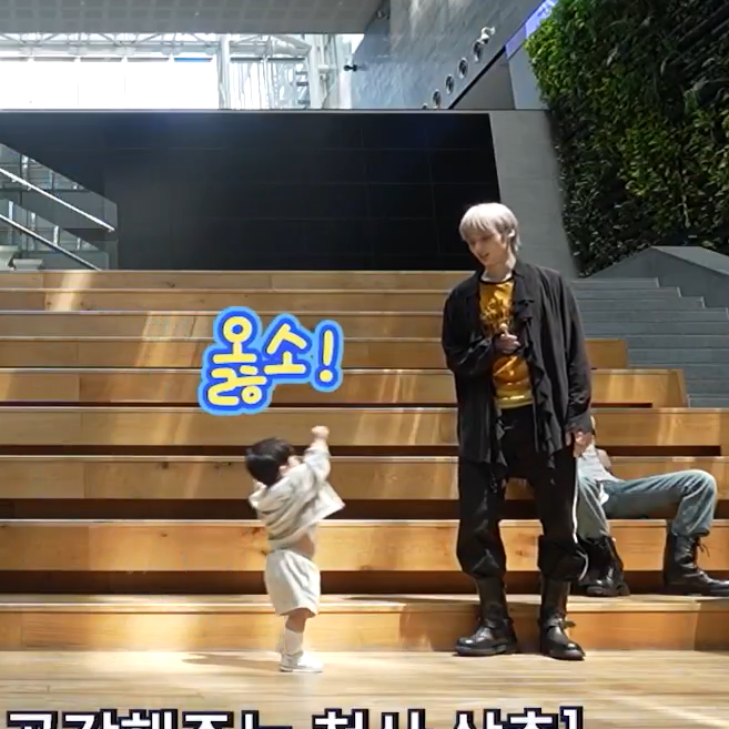 poppinkitty's tweet photo. 🐧👶,🐧 https://t.co/QEVoqzECXw