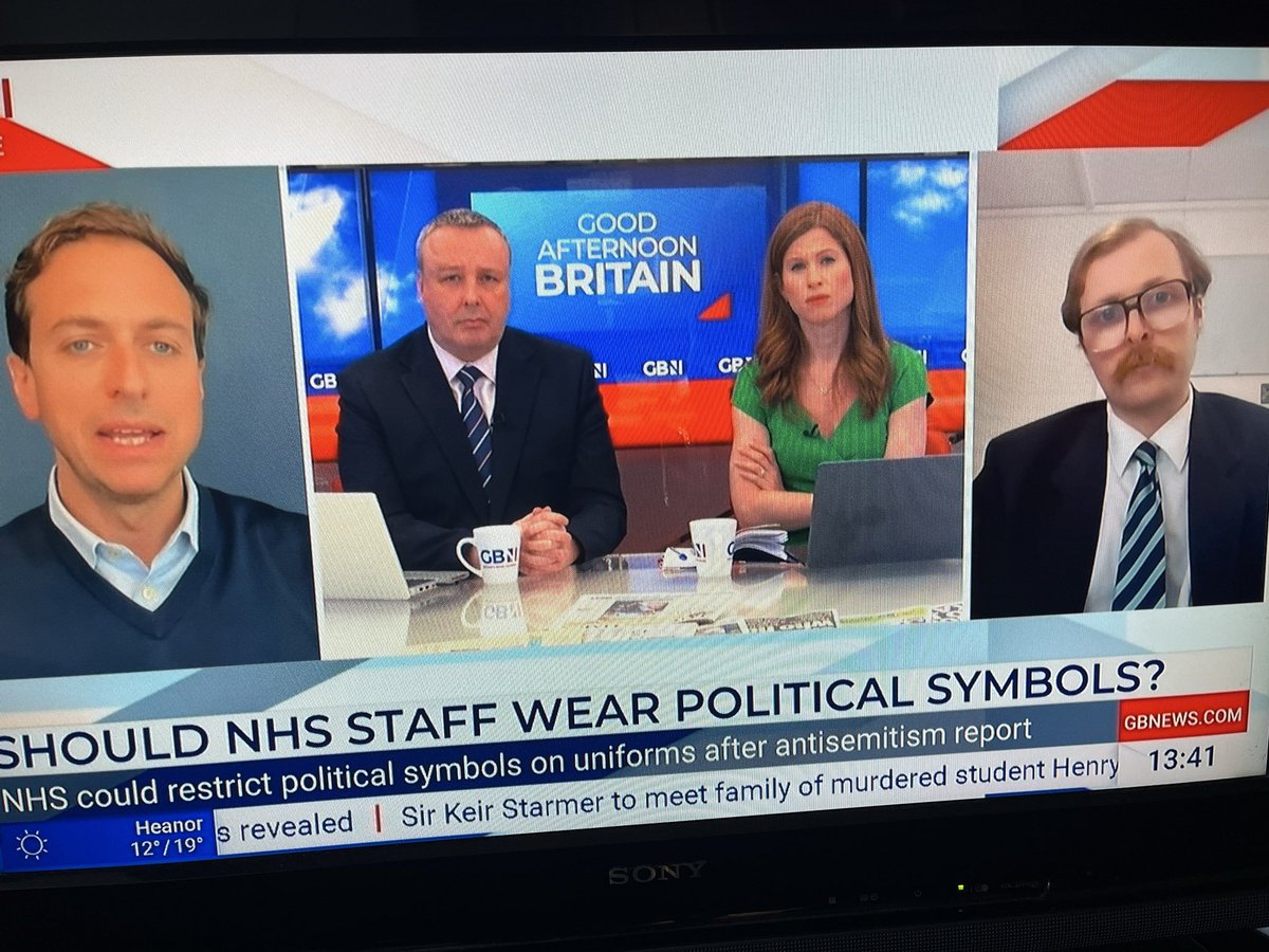 E20WHUFC's tweet photo. You can tell the guy on the right of this picture who looks like a queer from 1980 is a leftie, liberal, woke pratt who simply should not be on television let alone in any position of power. https://t.co/IsrUoNcdhi