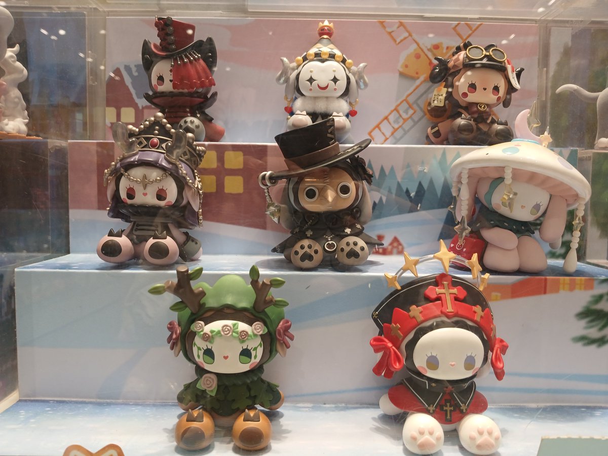 mcintchoco's tweet photo. daily #ruyapping for tudey! harini me having so much fun karena temen me sudah membawa me jalan jalan dan mengepick beberapa blind boxes yang me mau. terimakasih temanku aku cinta temanku <//333 https://t.co/ITXOS8ekdr