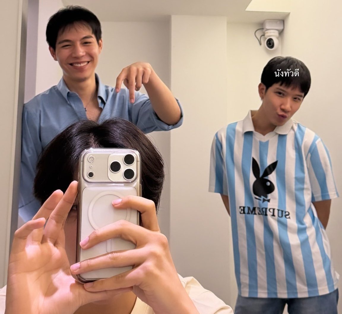 blvecult's tweet photo. They're promoting trad yaoi without even trying (thank you mix) https://t.co/1BdCV3mGyY