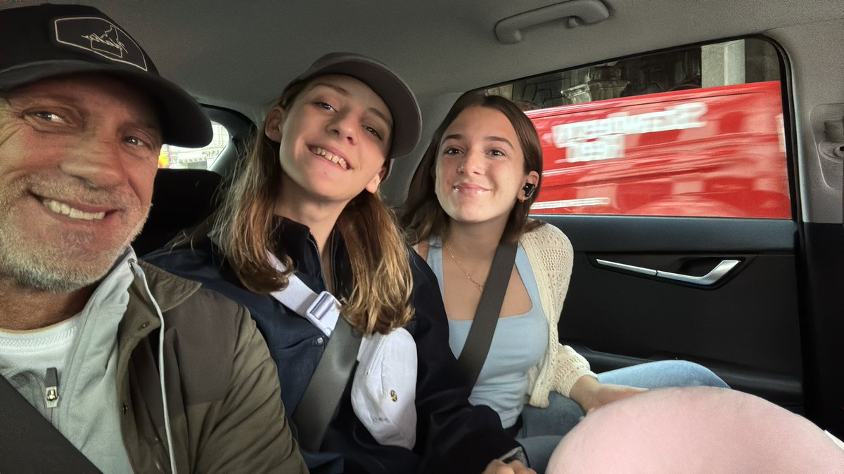 rorynotsorry's tweet photo. I had 5 kids. 4 daughters and a son. These are my babies (15 and 16) and it makes so sad. Anyone who says kids aren’t worth it has never experienced the joy of hanging out with them while exploring Europe. Have kids. https://t.co/HT4ZHkpFBo