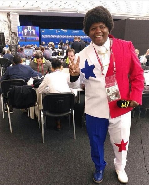 ChTenka_20's tweet photo. *Yo todo el año criticando hasta el recoge botellas de la selección*

Yo cuando ganemos 1-0 a Ghana con un gol de rebote de Fajardo (luego del fútbol más asqueroso y aberrante en la historia): https://t.co/rHotc4U4Kj