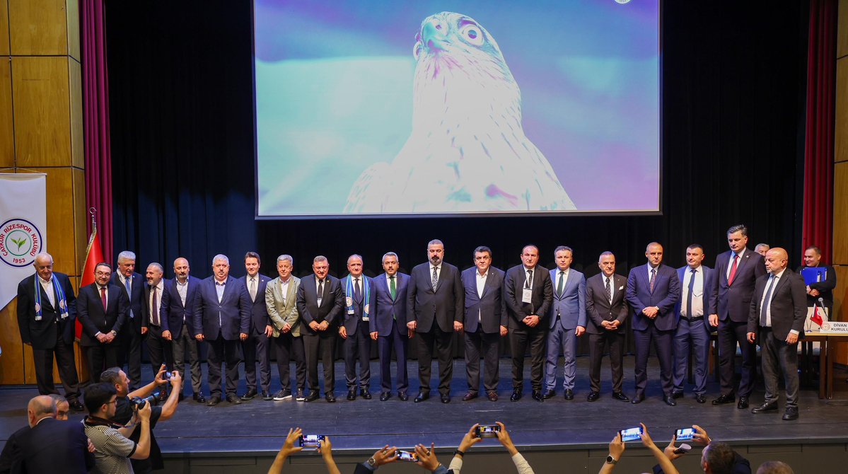 ihsanselimb's tweet photo. Şehrimizin en önemli marka değerlerinden, Yeşil Mavi sevdamız Çaykur Rizespor’un 95. Olağanüstü Genel Kurulu sonucunda başkanlığa seçilen Ali Zeki Saruhan’ı tebrik ediyor, kendisine ve yönetim kuruluna görevlerinde başarılar diliyorum.

Bugüne kadar kulübümüze büyük bir özveriyle hizmet eden İbrahim Turgut’a, Çaykur Rizespor’umuza sağladığı katkılar ve ortaya koyduğu emekler dolayısıyla teşekkür ediyorum.

Şehrimizin ortak değeri olan Çaykur Rizespor’un, birlik ve beraberlik içerisinde yeni dönemde de başarılarını artırarak yoluna devam edeceğine yürekten inanıyorum.💚💙

@CRizesporAS