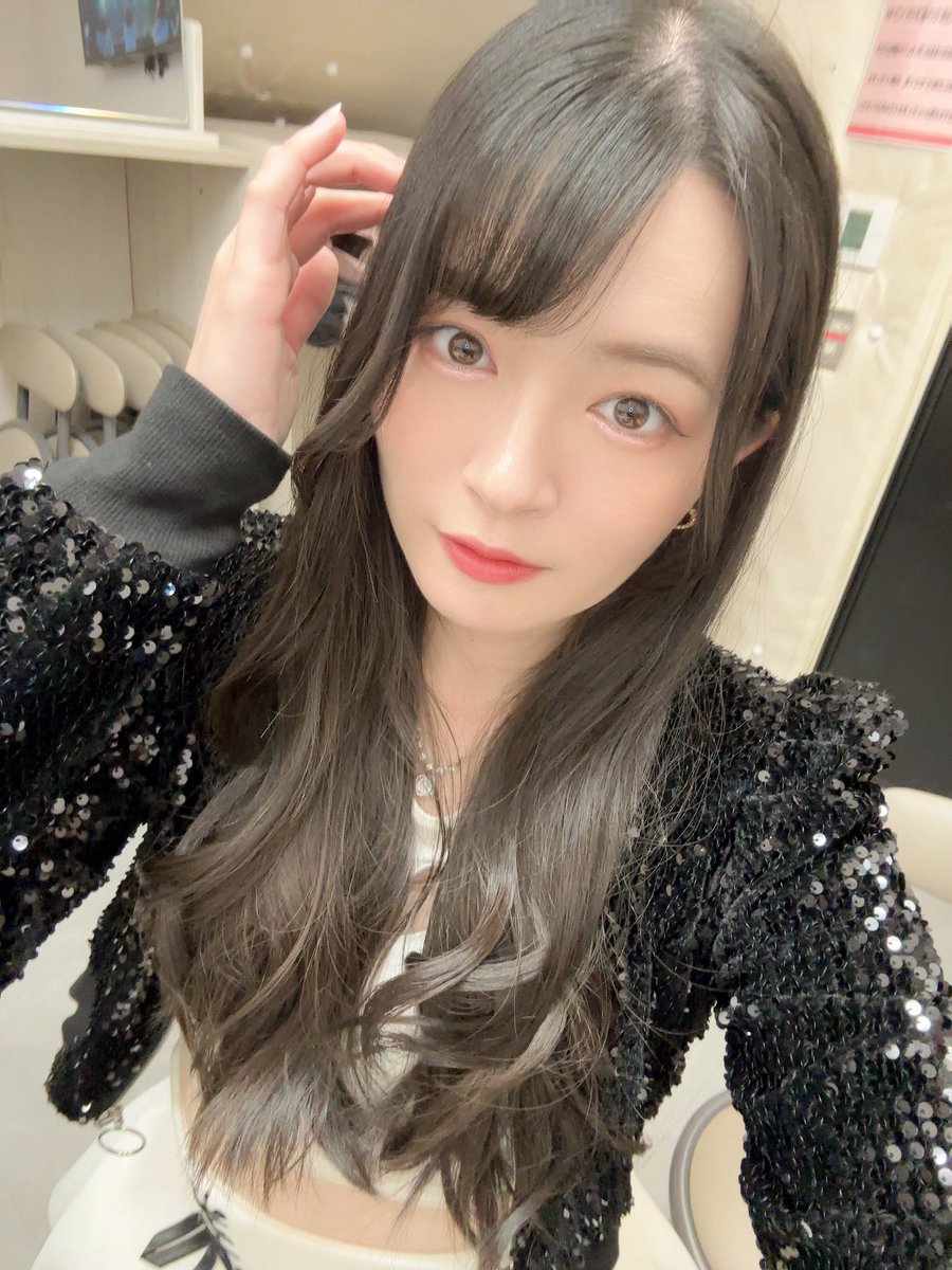 chi_23_xx's tweet photo. 神田CLUB F#ありがとうございました🐥

あきのソロしっかり聞けたの久しぶりで楽しかったし！急遽のCi-nicもありがとうございました🙂‍↕️💞

珍しい衣装もたのしかったぁぁぁ！！

次会えるのは6/9 Ci-nic📍神田CLUB F# です🫶🏻 https://t.co/2OaZv72RpX
