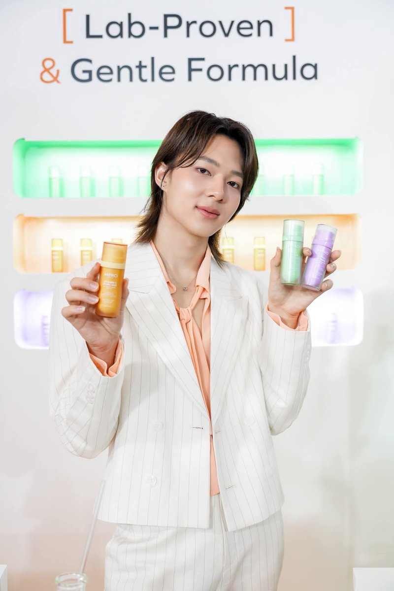 woainewofficial's tweet photo. 【☁️📷】
 ©️ fb : Merci-Skincare เมอร์ซี่ สกินแคร์
 ©️ ig : merci_skincare
🗓 : 04.06.2026

ภาพบรรยากาศภายในงาน 🧡🤍

MERCI NUNEW GENTLE FORMULA
#MerciLabProvenxNuNew 
#Merciนุนิวพิสูจน์เเล้วว่าอ่อนโยน
#MercixNuNew

— @CwrNew ♡
#NuNew #NanaNu https://t.co/uvHVxKD5Df