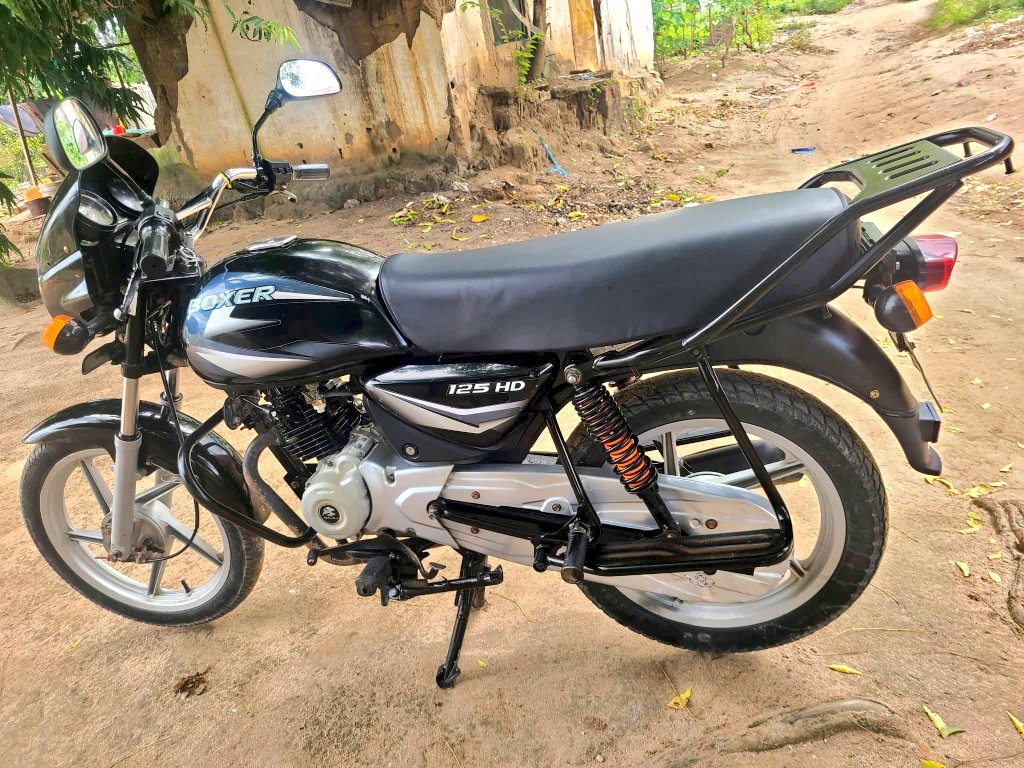 Eng_Matarra's tweet photo. #Tshs 1,800,000/=

BOXER HD 125 🔥🔥🔥

REG" #EMD

▪️Cc. 125
▪️Gear 5
▪️Starter inapiga
▪️Engine Haijaguswa
▪️Full Documents ✅️

IPO DAR (Mikoani Tunasafirisha)

CALL/WHATSAPP-0719542184 https://t.co/4tfAlbSkDv