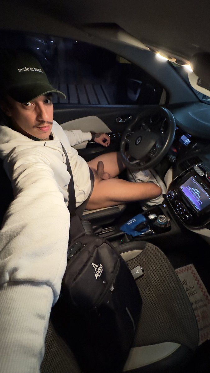 YoungNaturist96's tweet photo. Did my best to drive naked! What do you think? https://t.co/L4uq7OmqAI