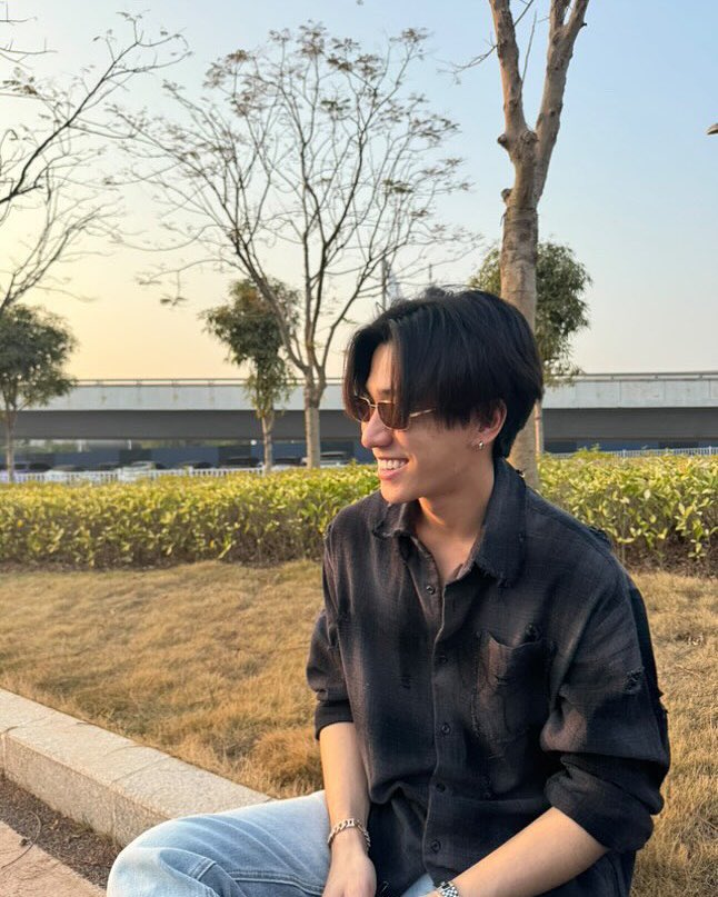 ppechinat's tweet photo. He always looks boyfriendable in every photo 

#PerthTanapon #KDPPE https://t.co/7vsND2epEo