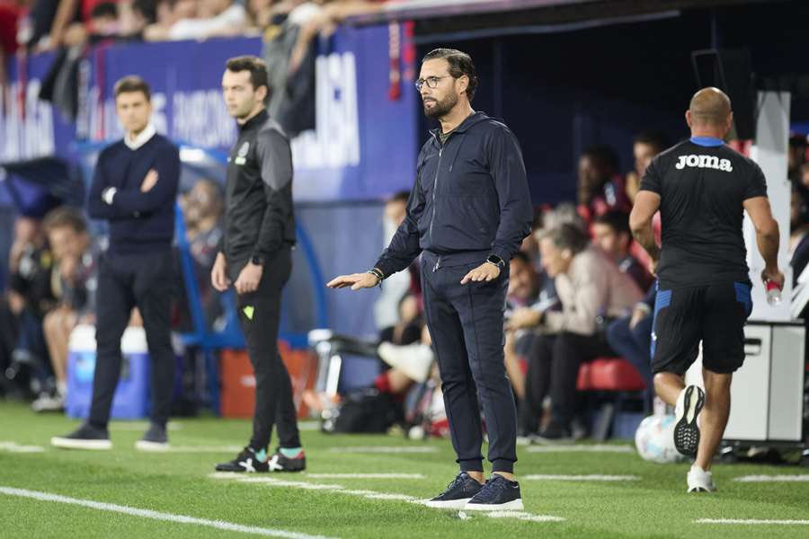ikerantunez8's tweet photo. #Osasuna muy interesado en Bórdalas. 

El entrenador del Getafe estaría lejos de renovar con el club azulon.

ℹ️ Según cuentan en @MasQueAzules. https://t.co/gg5Gy2mOFg