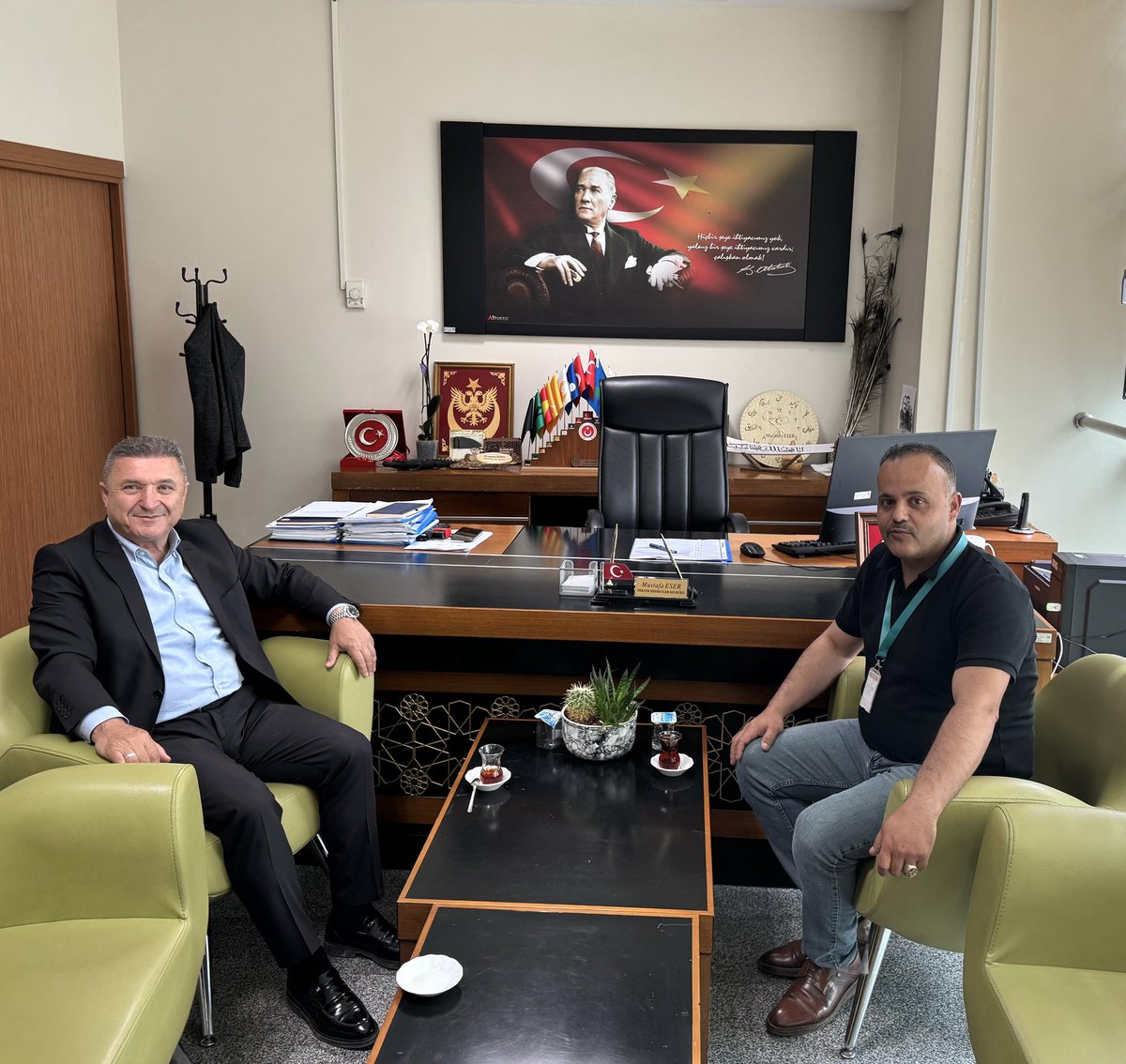EsrefUslu's tweet photo. 📍Balıkesir

Balıkesir Şehir Hastanesi Teknik Hizmetleri Müdürü Mustafa Eser kardeşimizi makamında ziyaret ederek hasbihal etme fırsatı bulduk.

Nazik ev sahipliği ve samimi misafirperverliği için kıymetli müdürüme teşekkür ediyor, görevinde muvaffakiyetler diliyorum. https://t.co/NA2HOeLR36