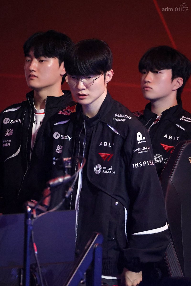 아림🍀DON'T PICK CORKI! tweet media