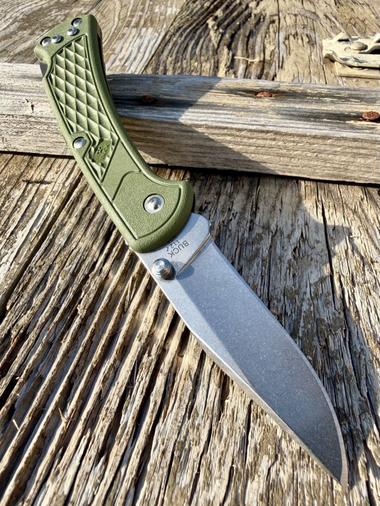 freegwe's tweet photo. Carry of the day 6/4/26. The USA made Buck 112 Slim. A new offering from Buck for those who love the classic knife your grandfather carried but wanted a more modern pocket friendly design. I have more nostalgic memories of this blade shape than any other. Happy Thursday all! https://t.co/TncefqFGLC