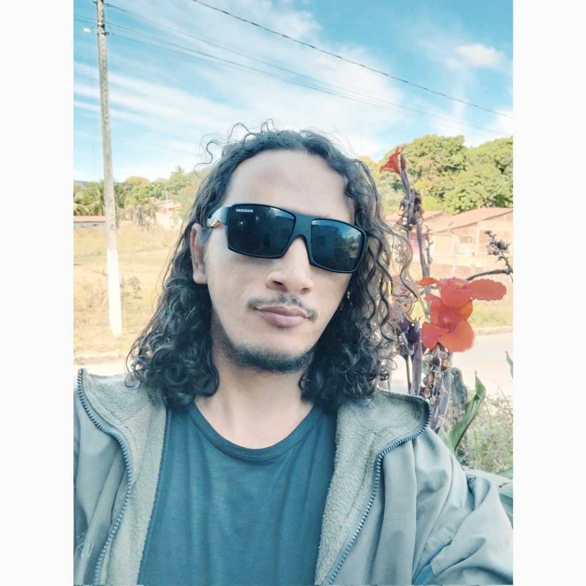 GoticoRonaldo's tweet photo. Bom Dia! Ótima Quinta Feira Pra Nois, Gosto Dessa Foto, Abraço, 🫂☕️⛅️😉👍🏻🥰🏡🎮🎮🖥🎼🎸🎶🌼🌸🦋🦋🍁🍂❤️ https://t.co/0CxxhVKt11