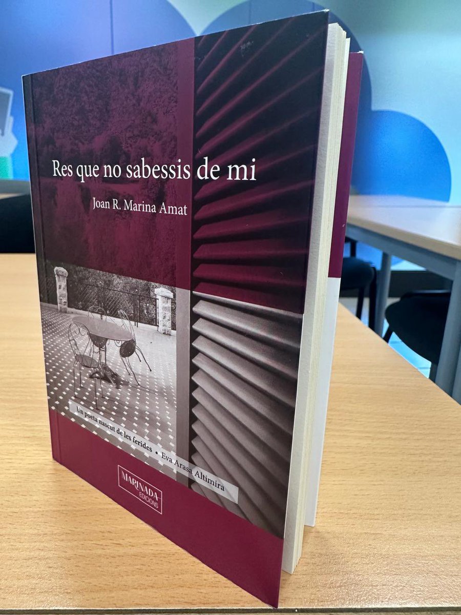 Marinada_ed's tweet photo. Març del 2022. I vam començar a caminar entre matinades espesses i glops de realitat. Amb el que alhora era i no era. Una confidència. Una fugida. Aquella vida que no vam ser capaços de demanar als pares.

Amb ‘Res que no sabessis de mi’, ferides que enamoren. https://t.co/nD4l7B9GCx