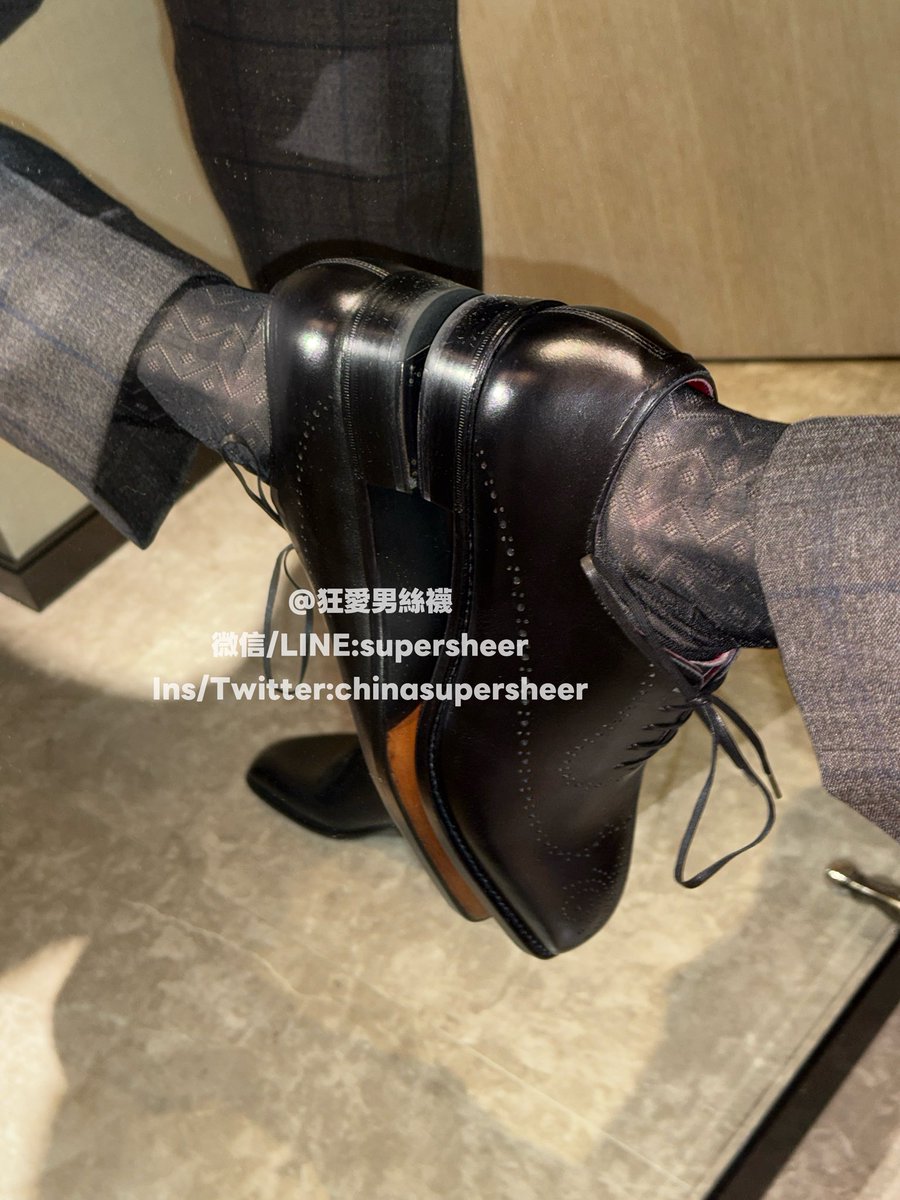 chinasupersheer's tweet photo. Suits & sheer socks lover in Bangkok ??
#sheersocks #sheersox #男絲襪 #男丝袜 #suits #正裝 #mensocks #dresssocks #suits #dandy #dandystyle #formaldress #ナイロンソックス #紳士靴下
#나일론양말 #동성애 #게이 #남자양말 https://t.co/l4ys2RGhjK